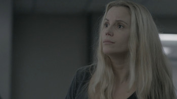 Bron.S01E01.1080p.BluRay.DD5.1.x264.CZ EN.HDclub.sk.mkv snapshot 32.51.000