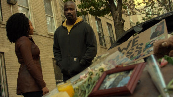Marvels.The.Defenders.S01E01.The.H.Word.1080p.NF.WEBRip.DD5.1.x264 NTb.mkv snapshot 34.20.000