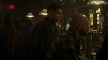Marvels.The.Punisher.S02E01.INTERNAL.1080p.WEBRip.X264 DEFLATE.mkv snapshot 05.21 [2019.01.25 17.17.