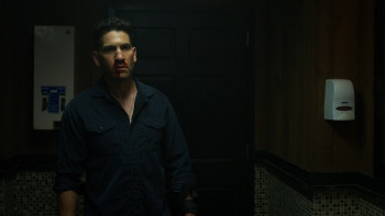 Marvels.The.Punisher.S02E01.INTERNAL.1080p.WEBRip.X264 DEFLATE.mkv snapshot 38.58 [2019.01.25 17.18.