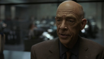 Counterpart.S02E01.Inside.Out.1080p.AMZN.WEB DL.DDP5.1.H264 SiGMA.CZ EN.HDclub.sk.mkv snapshot 31.58
