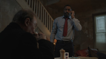 Luther.S05E01.1080p.BluRay.x264 SHORTBREHD.CZ EN.HDclub.mkv snapshot 12.39 [2019.02.22 18.47.12]