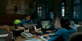 Tin.Star.S01E01.Fun.and.Slaughter.1080p.AMZN.WEB DL.DDP5.1.H.264 NTb.CZ EN.mkv snapshot 11.24 [2019.