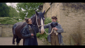 Gentleman.Jack.S01E01.I.Was.Just.Passing.1080p.AMZN.WEB DL.DDP5.1.H.264 NTb.CZ EN.mkv snapshot 00.19
