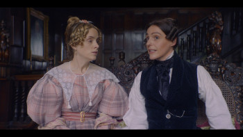 Gentleman.Jack.S01E01.I.Was.Just.Passing.1080p.AMZN.WEB DL.DDP5.1.H.264 NTb.CZ EN.mkv snapshot 00.53