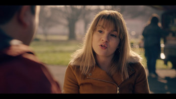 Years.And.Years.S01E01.1080p.AMZN.WEB DL.DDP5.1.H.264 Monkee.CZ EN.mkv snapshot 32.19 [2019.07.03 16