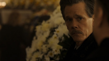 City.on.a.Hill.S01E01.The.Night.Flynn.Sent.the.Cops.on.the.Ice.1080p.AMZN.WEB DL.DDP5.1.H.264 NTb.CZ