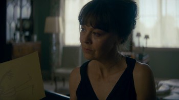 MotherFatherSon.S01E02.1080p.AMZN.WEB DL.DDP5.1.H.264 V91.CZ EN.mkv snapshot 49.50 [2019.11.03 19.11