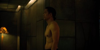 Altered.Carbon.S01E01.Out.Of.The.Past.1080p.NF.WEBRip.DDP5.1.x264 NTb.CZ EN.mkv snapshot 05.46 [2019