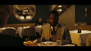 Tenet.2020.IMAX.1080p.BluRay.x264.DTS HD.MA.5.1 FGT.mkv snapshot 00.29.00.530