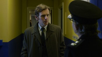 Endeavour.S08E01.Striker.1080p.AMZN.WEB DL.DDP2.0.H.264 TEPES.cz en.mkv snapshot 00.43.08.000