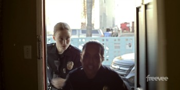 Bosch.Legacy.S01E01.The.Wrong.Side.of.Goodbye.1080p.AMZN.WEB DL.DDP5.1.H.264 NTb.czsubs.mkv snapshot