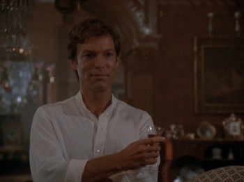 The.Thorn.Birds.S01E01.1080p.WEB DL.DD.2.0.H264 HDclub.SK.mkv snapshot 00.12.18.071