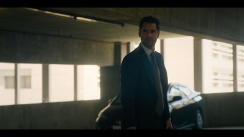 The.Lincoln.Lawyer.S01E01.1080p.WEB DL.DDP5.1.H264.mkv snapshot 24.42.898