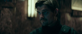 The.Vault.2021.1080p.BluRay.x264 MiMiC.CZ EN.mkv snapshot 01.24.37.864